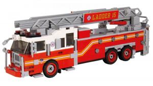 Seagrave Rearmount Ladder rot/weiß
