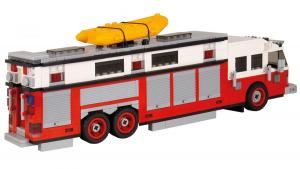 Fire truck Commander Heavy Rescue red/white