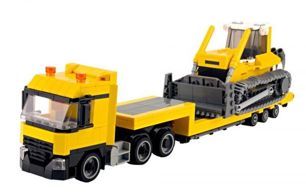 LKW mit Bulldozer