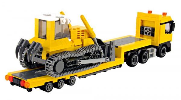 LKW mit Bulldozer