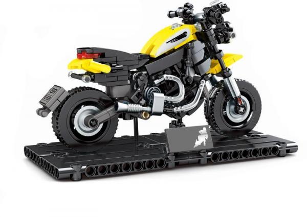 Motorcycle in black/yellow