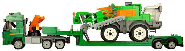 AMAZONE Low loader with field sprayer