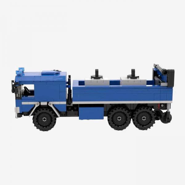 Technisches Hilfswerk LKW with loading crane