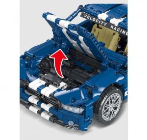 Blaues Muscle Car