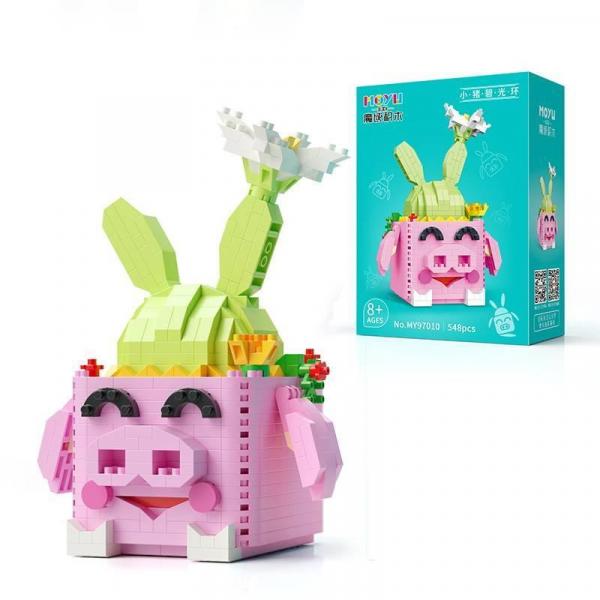 Cactus with Pig Plantpot (diamond blocks)