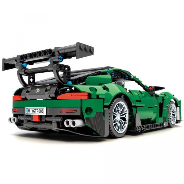 Supersportscar in green/black