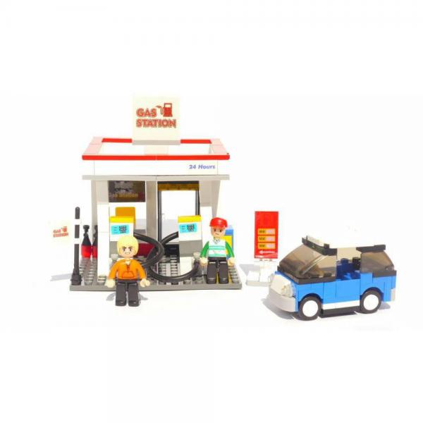 Gas station incl. car and two minifigures 