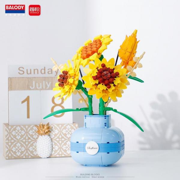 Sunflowers in vase (mini blocks)