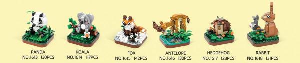 Land animals - Set/package of 6 different animals with displays