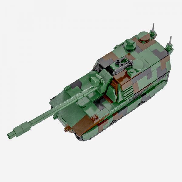 PZH 2000 Tank