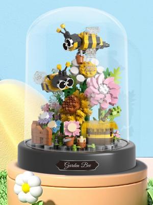 Garden bee (diamond blocks) 