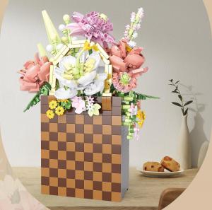 Blumen in Gittertasche (diamond blocks)