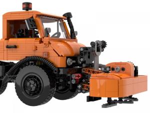 Mower attachment for municipal multi-purpose vehicle 1:18