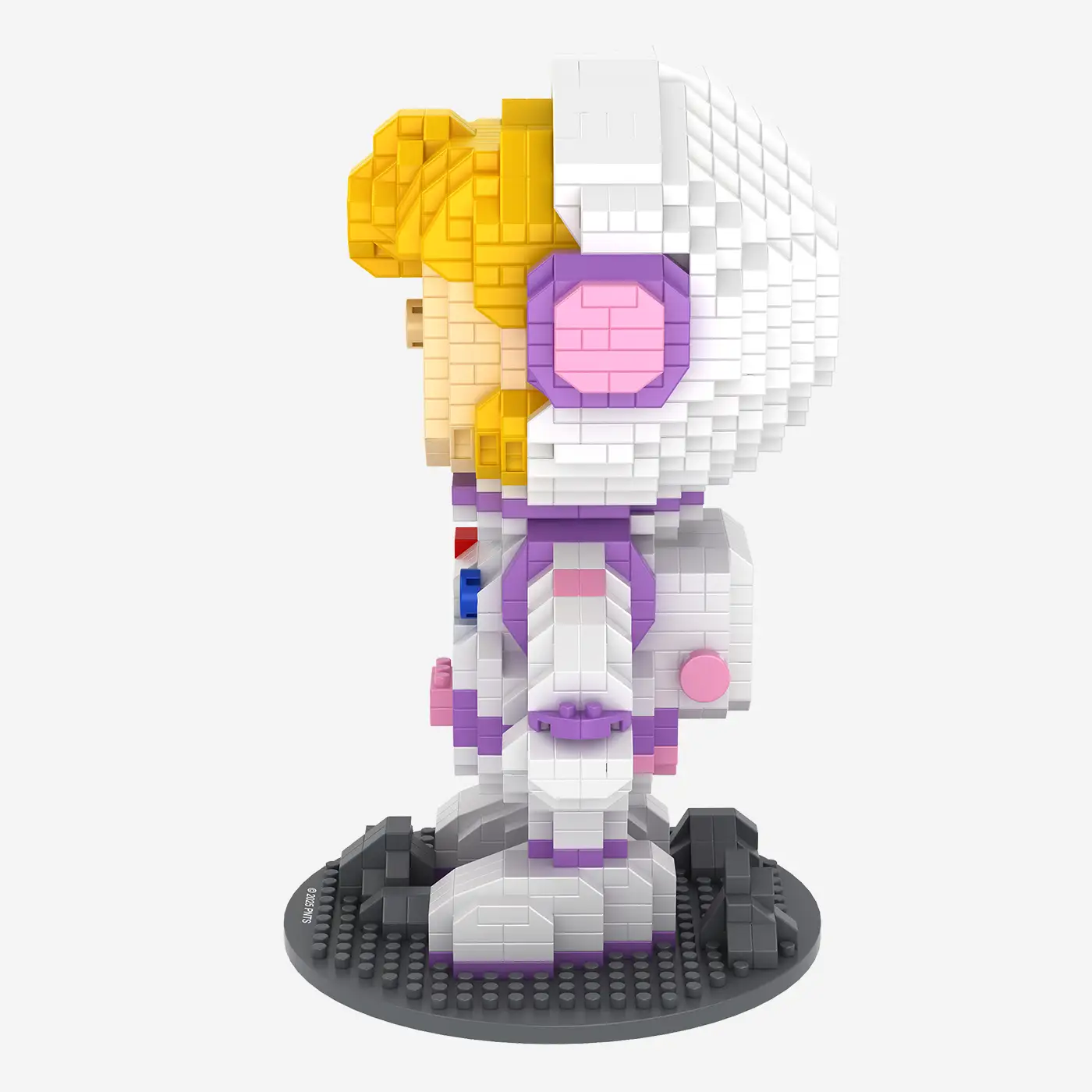 Astronaut Sally (diamond blocks)