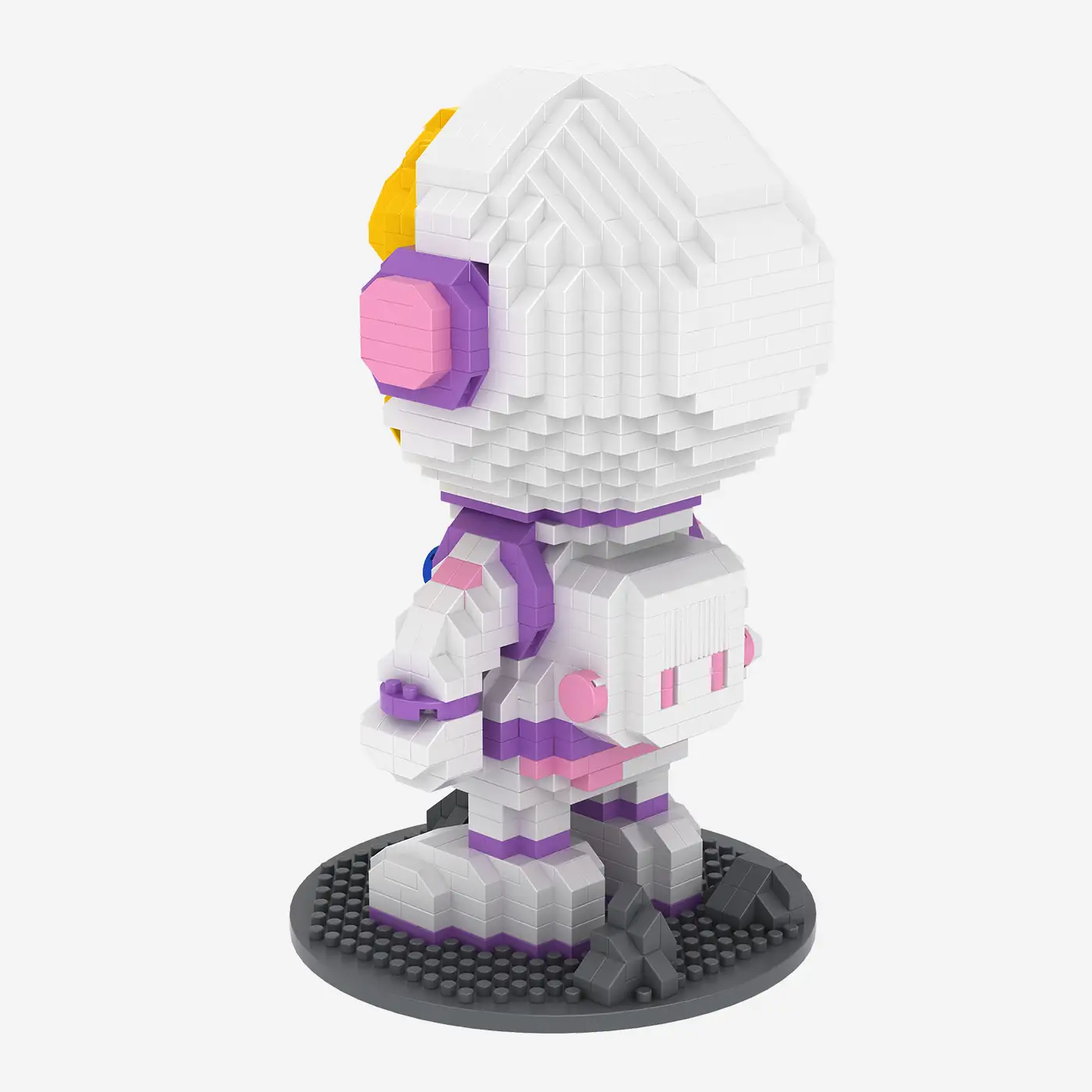 Astronaut Sally (diamond blocks)